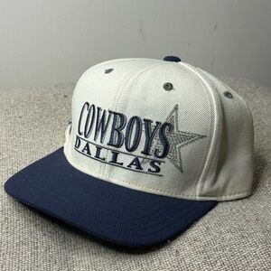 Dallas Cowboys snap back
